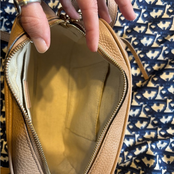 Authentic Gucci Tan Soho Disco Leather Crossbody Bag - Picture 9 of 13